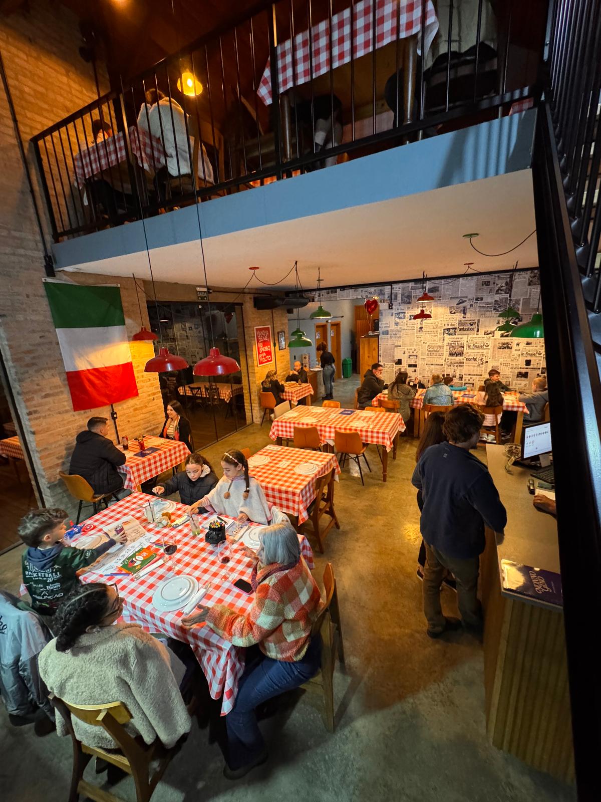 Interior da Nonno Gino